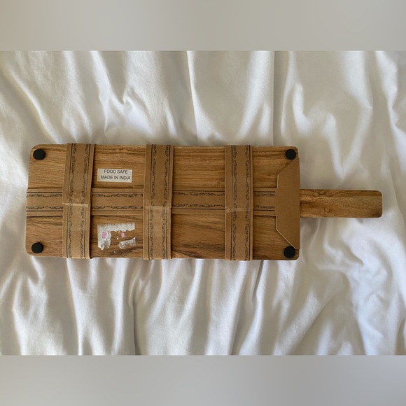 Wooden Paddle With Three Ceramic Dip Bowls - Picture 4 of 6